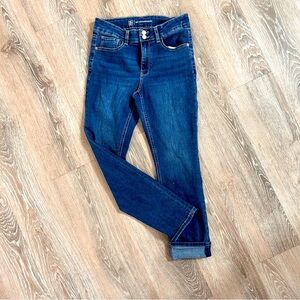 Juniors skinny jeans